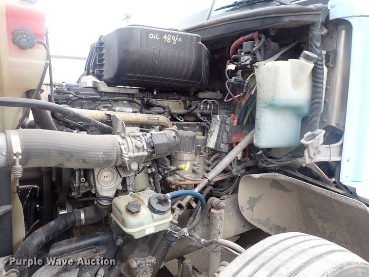 image for item DJ5674 2012 Freightliner Coronado SD  semi truck