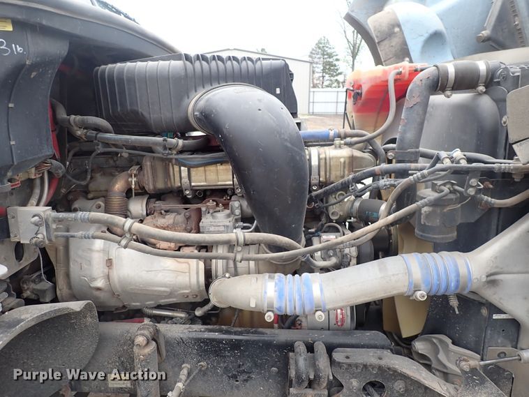 image for item DJ5674 2012 Freightliner Coronado SD  semi truck