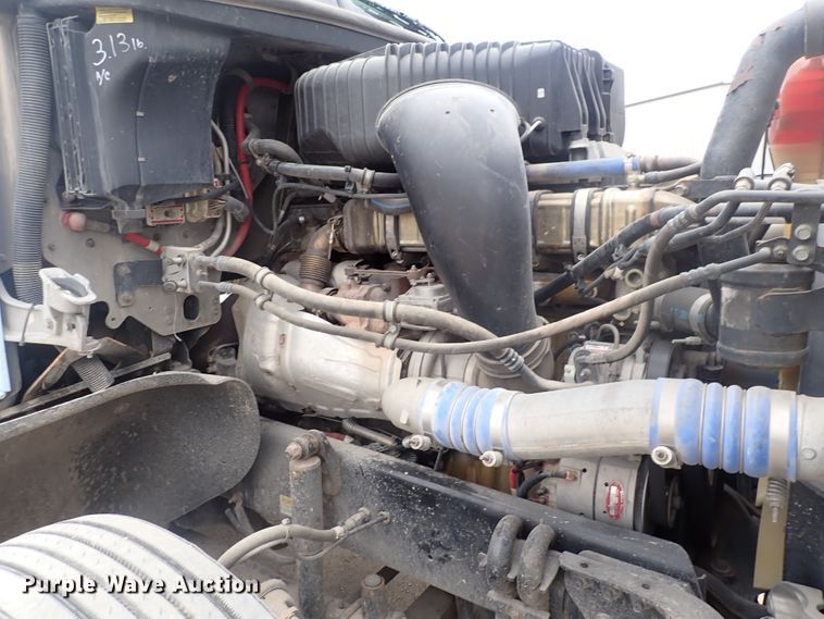 image for item DJ5674 2012 Freightliner Coronado SD  semi truck