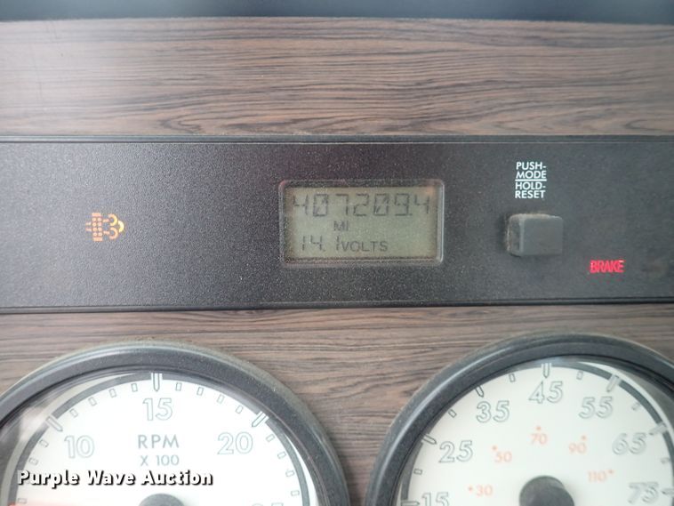 image for item DJ5674 2012 Freightliner Coronado SD  semi truck