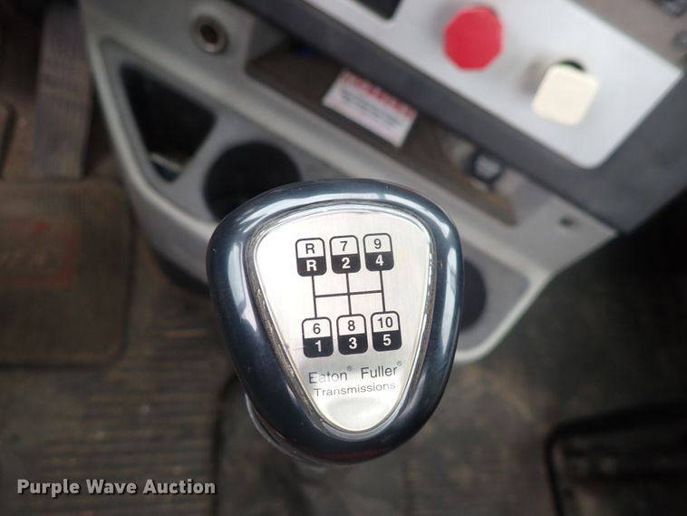 image for item DJ5674 2012 Freightliner Coronado SD  semi truck