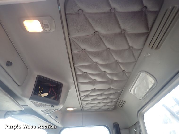 image for item DJ5674 2012 Freightliner Coronado SD  semi truck