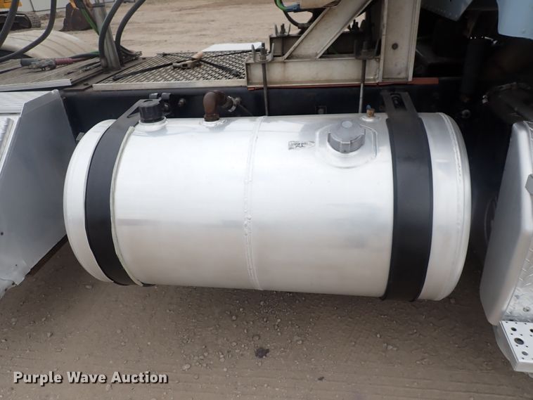 image for item DJ5674 2012 Freightliner Coronado SD  semi truck