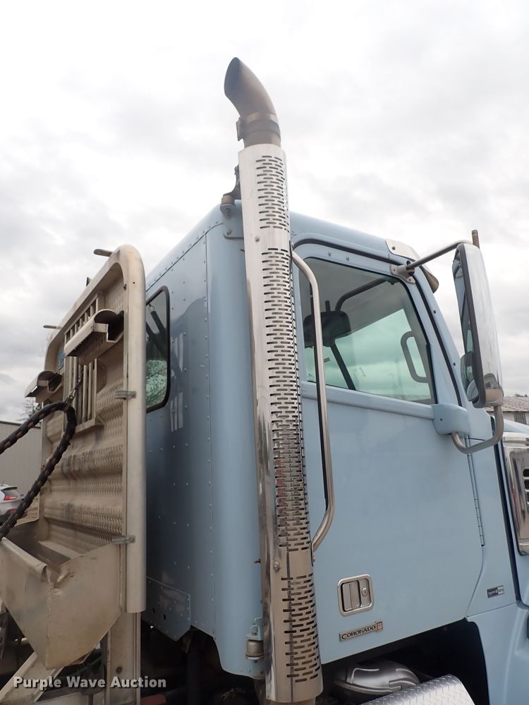 image for item DJ5674 2012 Freightliner Coronado SD  semi truck