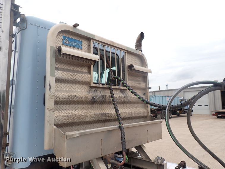 image for item DJ5674 2012 Freightliner Coronado SD  semi truck