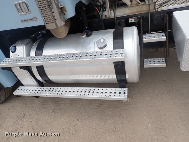 image for item DJ5674 2012 Freightliner Coronado SD  semi truck