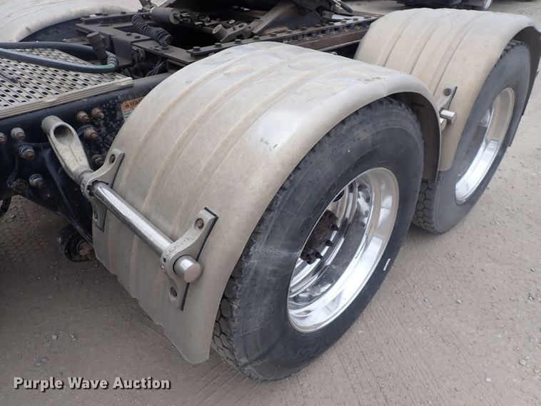 image for item DJ5674 2012 Freightliner Coronado SD  semi truck