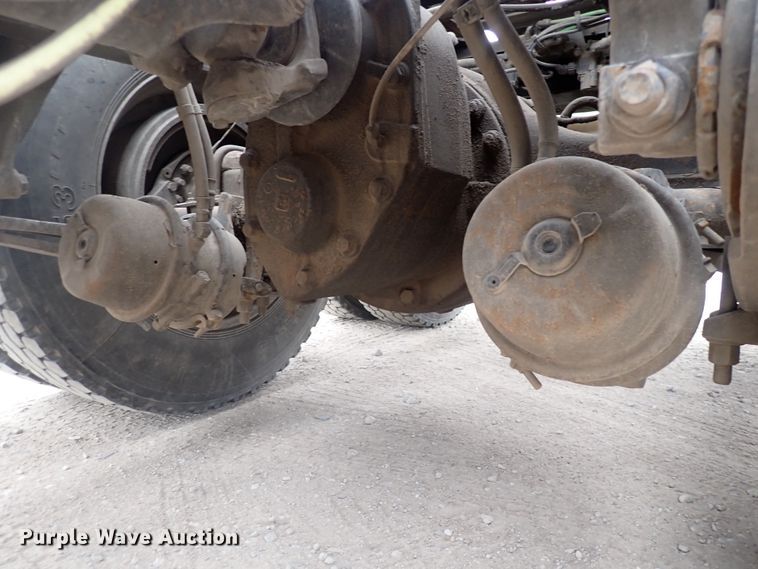 image for item DJ5674 2012 Freightliner Coronado SD  semi truck