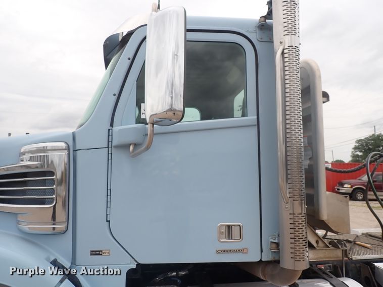 image for item DJ5674 2012 Freightliner Coronado SD  semi truck