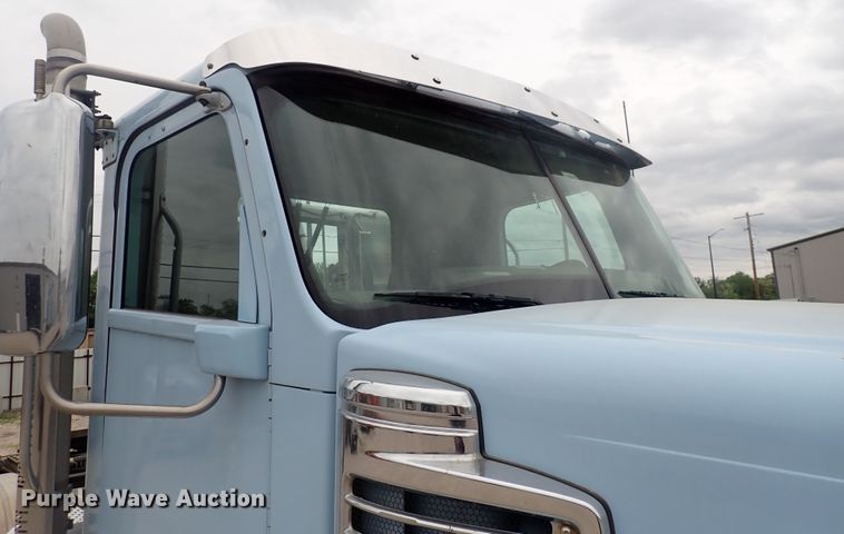 image for item DJ5674 2012 Freightliner Coronado SD  semi truck