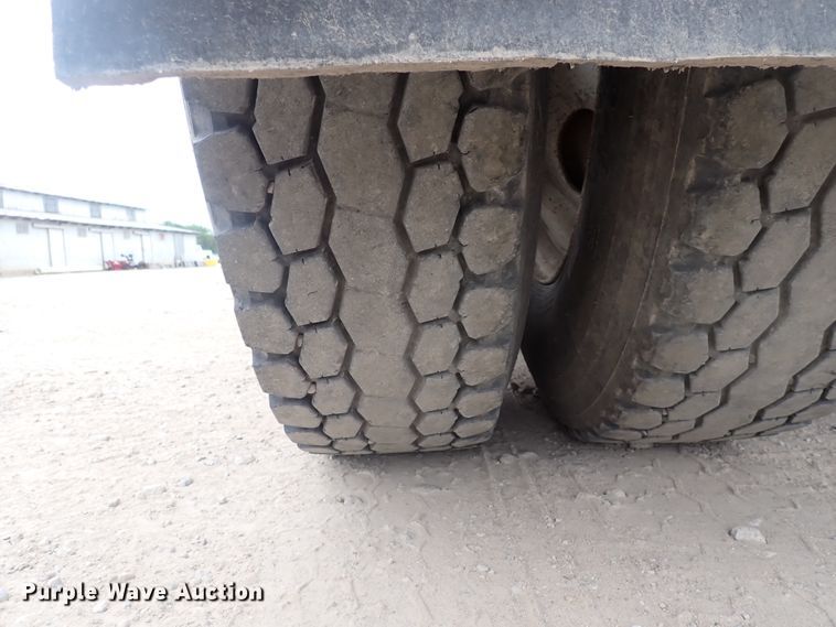 image for item DJ5674 2012 Freightliner Coronado SD  semi truck