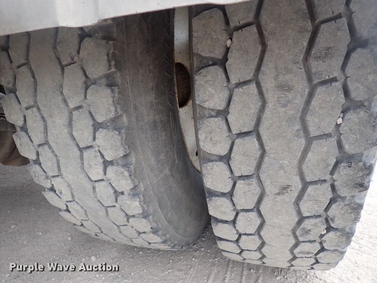 image for item DJ5674 2012 Freightliner Coronado SD  semi truck