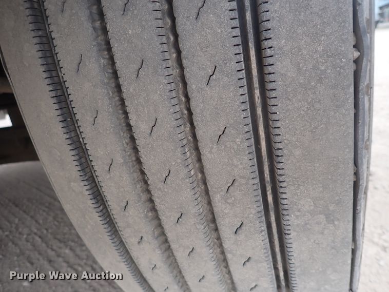 image for item DJ5674 2012 Freightliner Coronado SD  semi truck