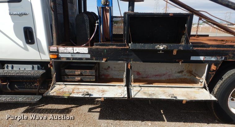 image for item DJ8845 2011 International DuraStar 4400  winch truck