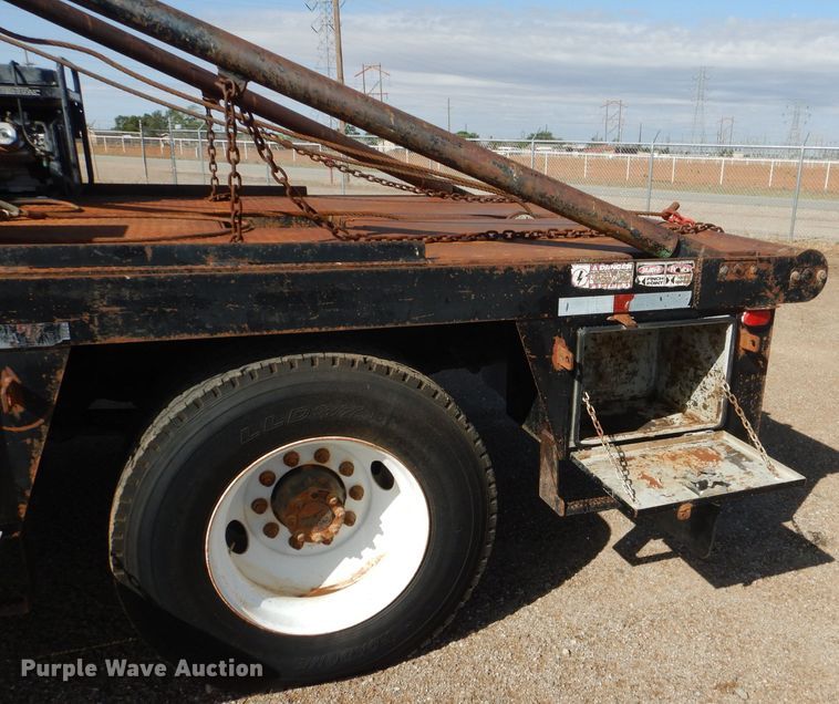 image for item DJ8845 2011 International DuraStar 4400  winch truck