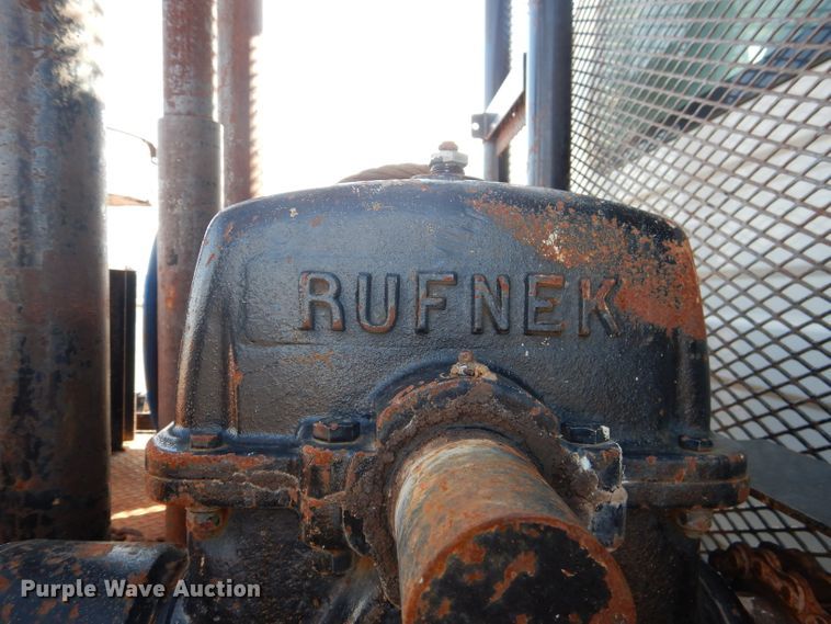 image for item DJ8845 2011 International DuraStar 4400  winch truck