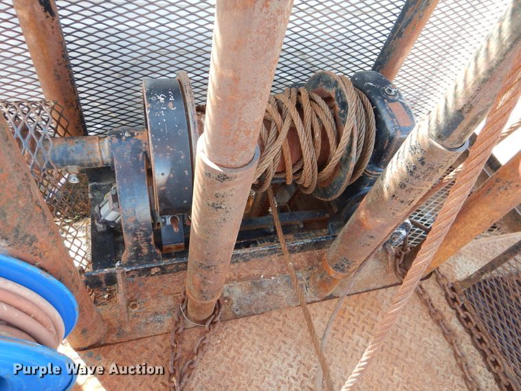 image for item DJ8845 2011 International DuraStar 4400  winch truck