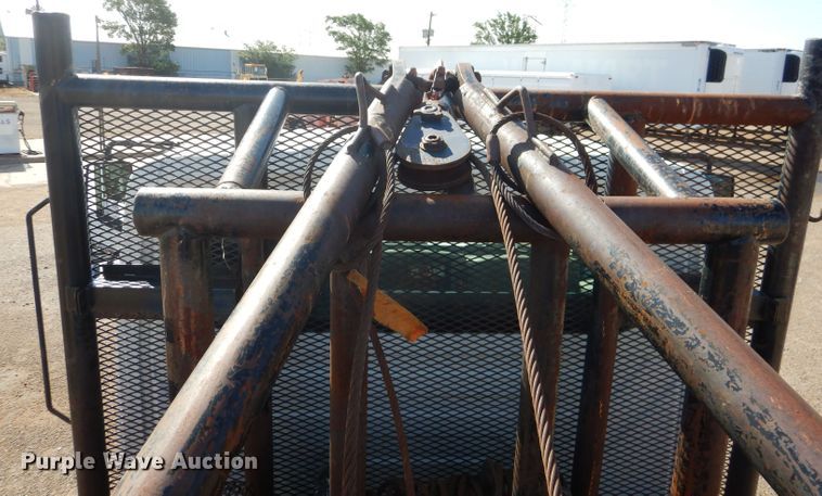 image for item DJ8845 2011 International DuraStar 4400  winch truck