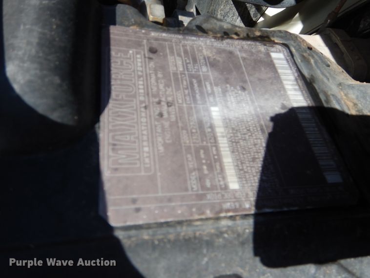 image for item DJ8845 2011 International DuraStar 4400  winch truck