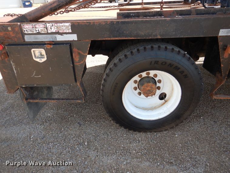 image for item DJ8845 2011 International DuraStar 4400  winch truck