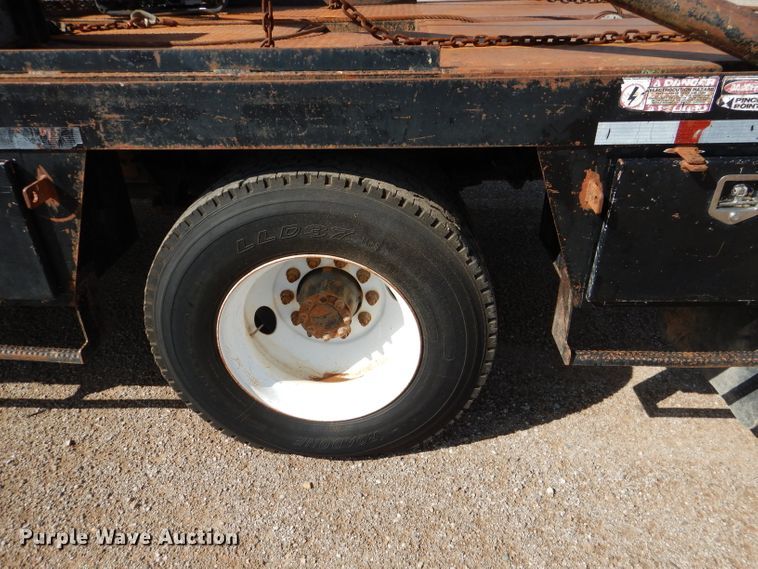 image for item DJ8845 2011 International DuraStar 4400  winch truck