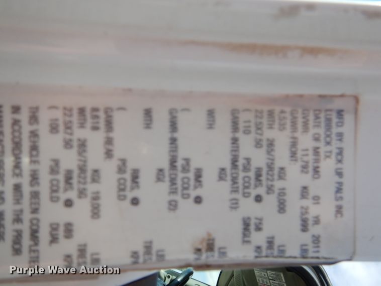 image for item DJ8845 2011 International DuraStar 4400  winch truck