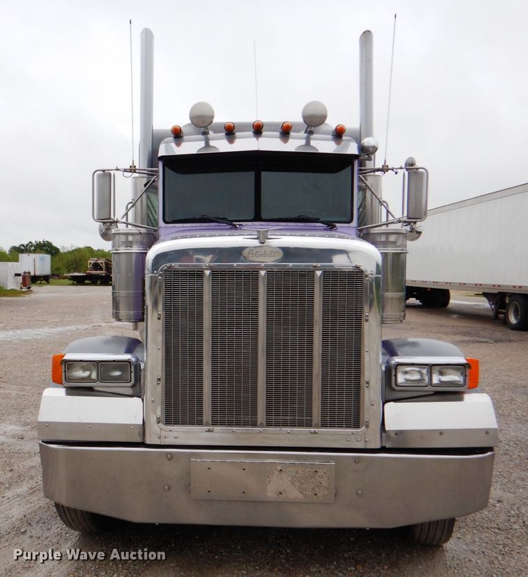image for item DK5680 2000 Peterbilt 378  semi truck