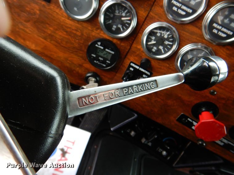 image for item DK5680 2000 Peterbilt 378  semi truck