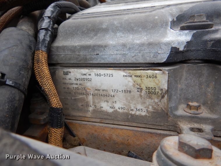 image for item DK5680 2000 Peterbilt 378  semi truck