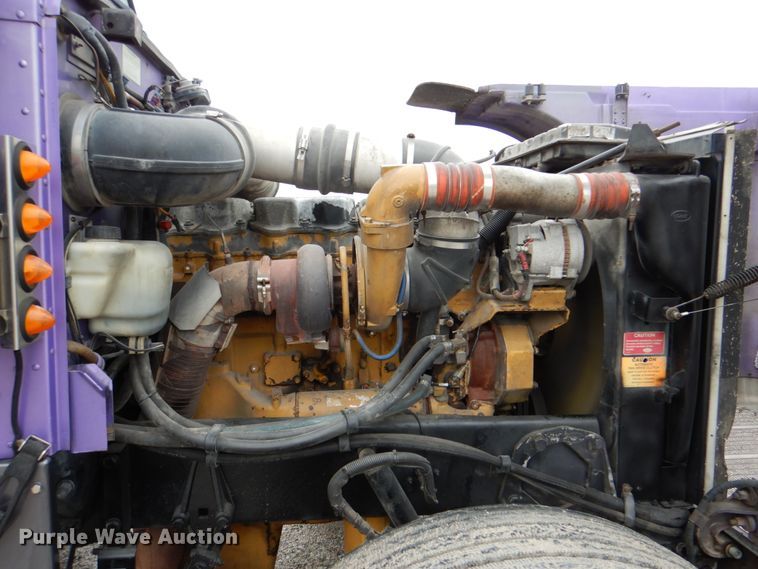 image for item DK5680 2000 Peterbilt 378  semi truck