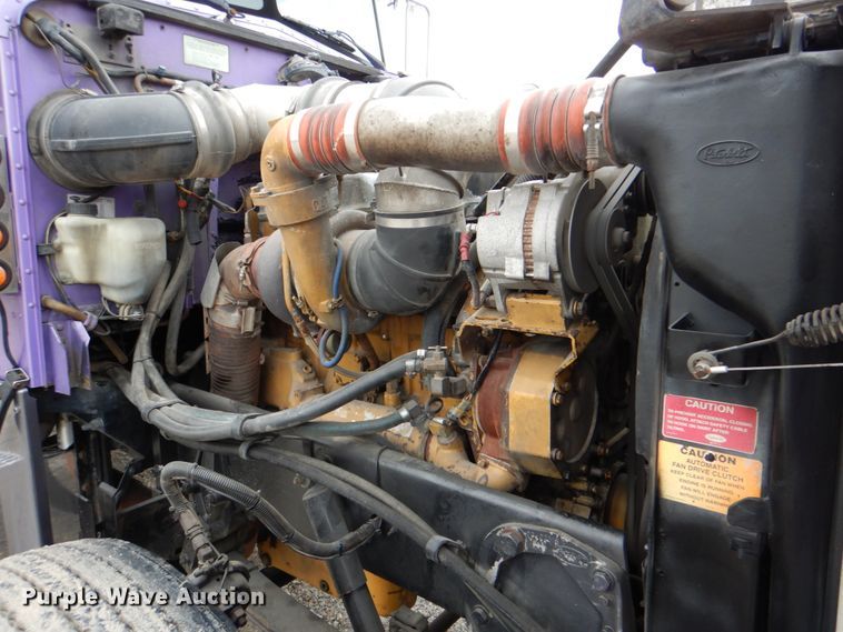 image for item DK5680 2000 Peterbilt 378  semi truck