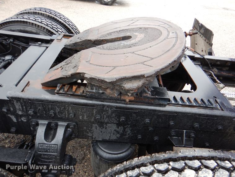 image for item DK5680 2000 Peterbilt 378  semi truck