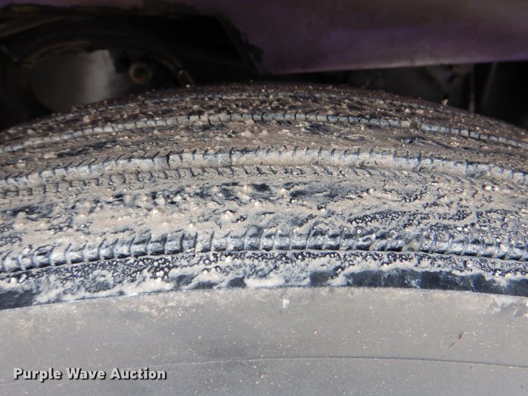 image for item DK5680 2000 Peterbilt 378  semi truck