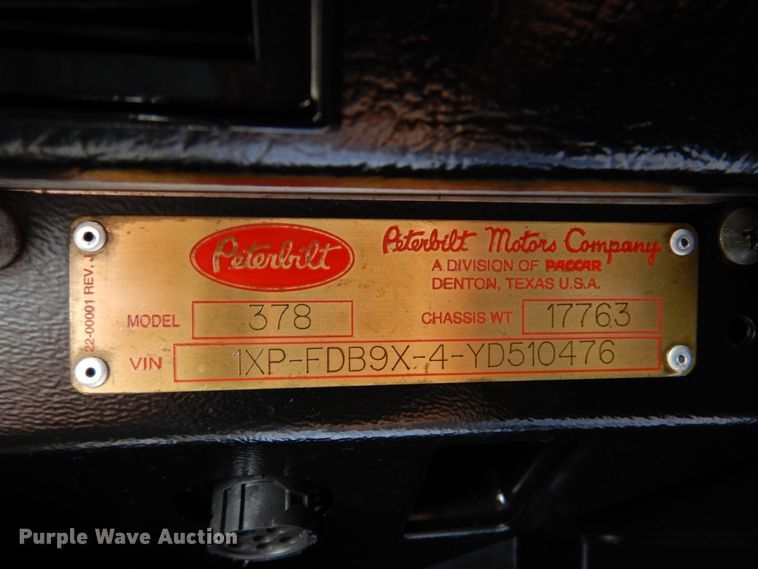 image for item DK5680 2000 Peterbilt 378  semi truck