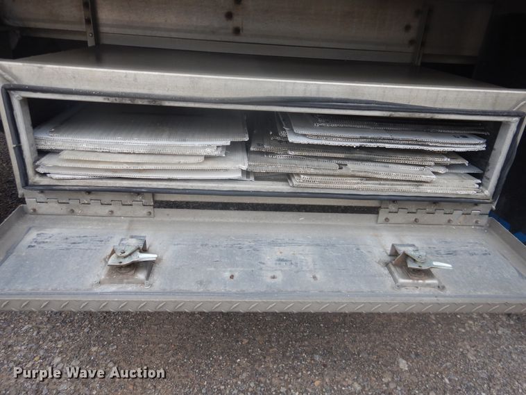 image for item DL0263 2007 Wilson PSDCL-402P  livestock trailer