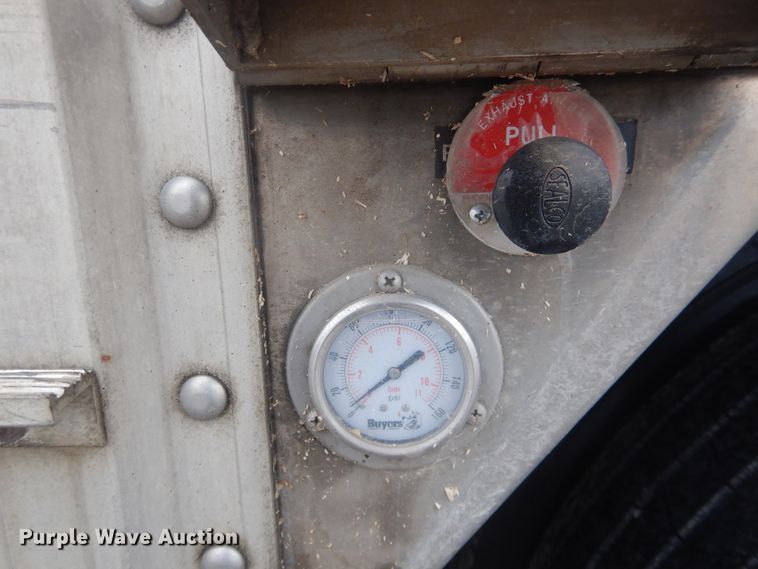 image for item DL0263 2007 Wilson PSDCL-402P  livestock trailer