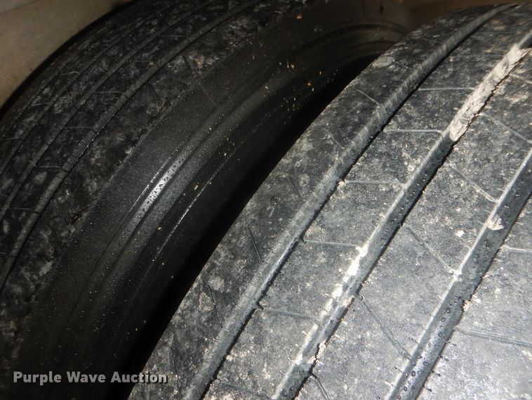 image for item DL0263 2007 Wilson PSDCL-402P  livestock trailer