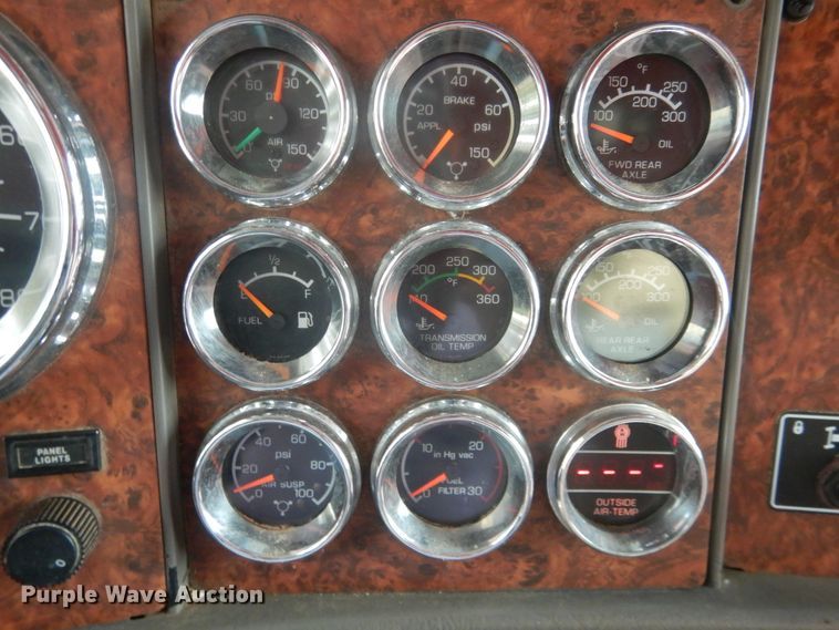 image for item DL0277 2006 Kenworth W900  semi truck