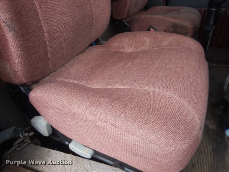 image for item DL0277 2006 Kenworth W900  semi truck