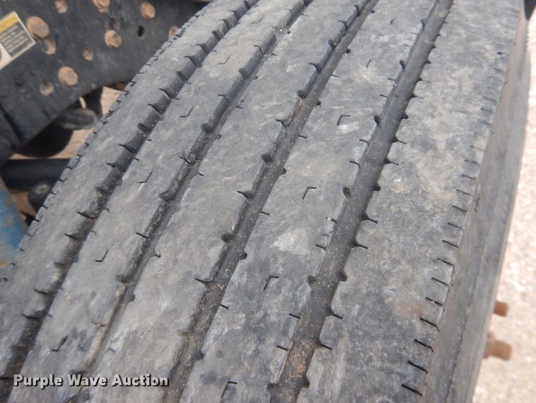 image for item DL0277 2006 Kenworth W900  semi truck