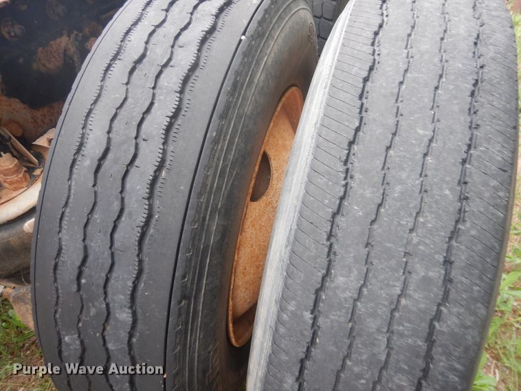 image for item DL0277 2006 Kenworth W900  semi truck