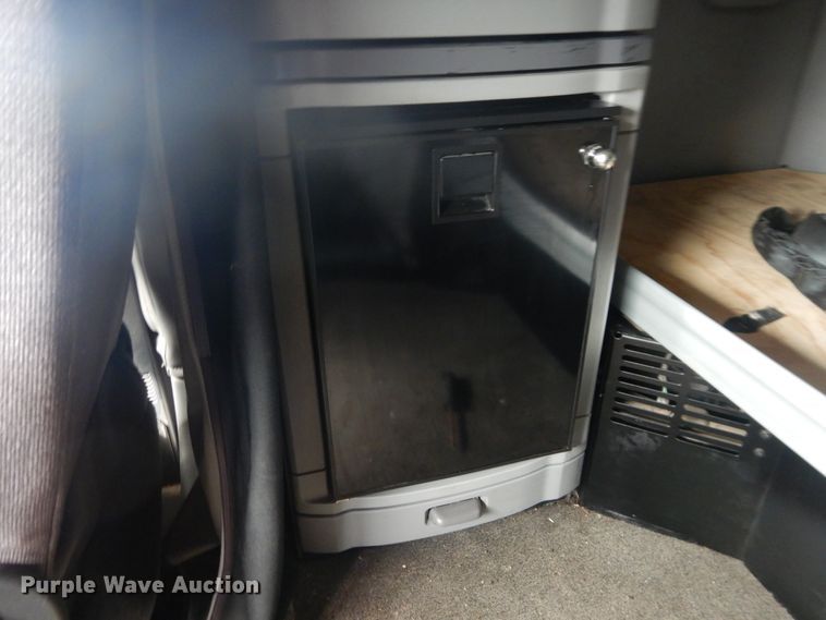 image for item DL0278 2013 Peterbilt 579  semi truck