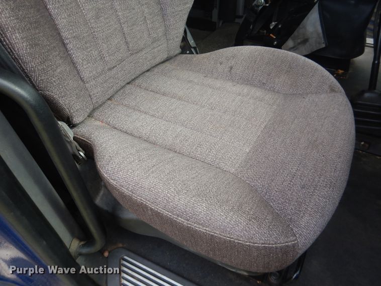 image for item DL0278 2013 Peterbilt 579  semi truck