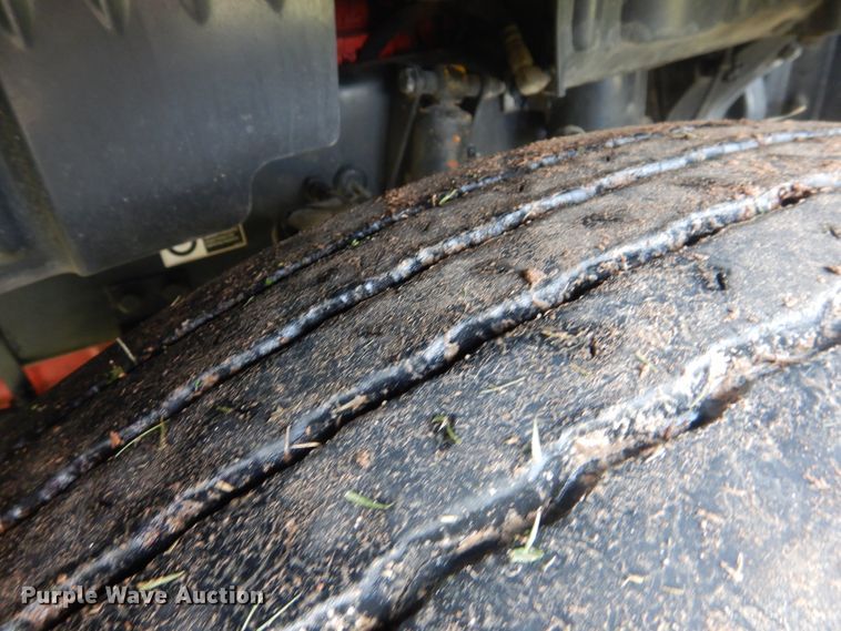 image for item DL0278 2013 Peterbilt 579  semi truck