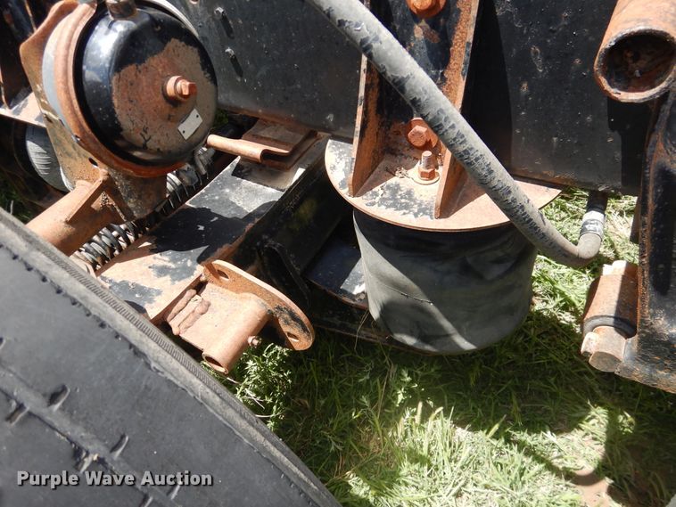 image for item DL0301 1990 International F9370  semi truck