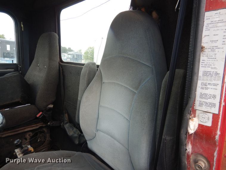 image for item DL0301 1990 International F9370  semi truck