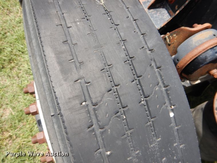 image for item DL0301 1990 International F9370  semi truck