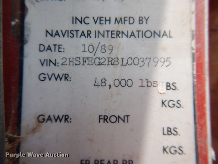 image for item DL0301 1990 International F9370  semi truck