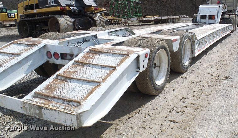 image for item DL0928 2000 Talbert TDW35SAHRG1T1 lowboy equipment trailer