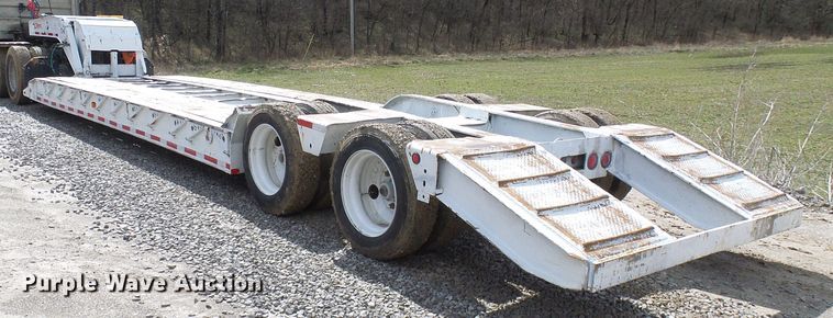 image for item DL0928 2000 Talbert TDW35SAHRG1T1 lowboy equipment trailer